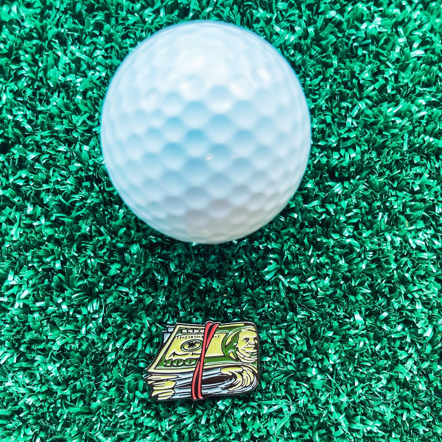 Free Cash Stack - Ball Marker