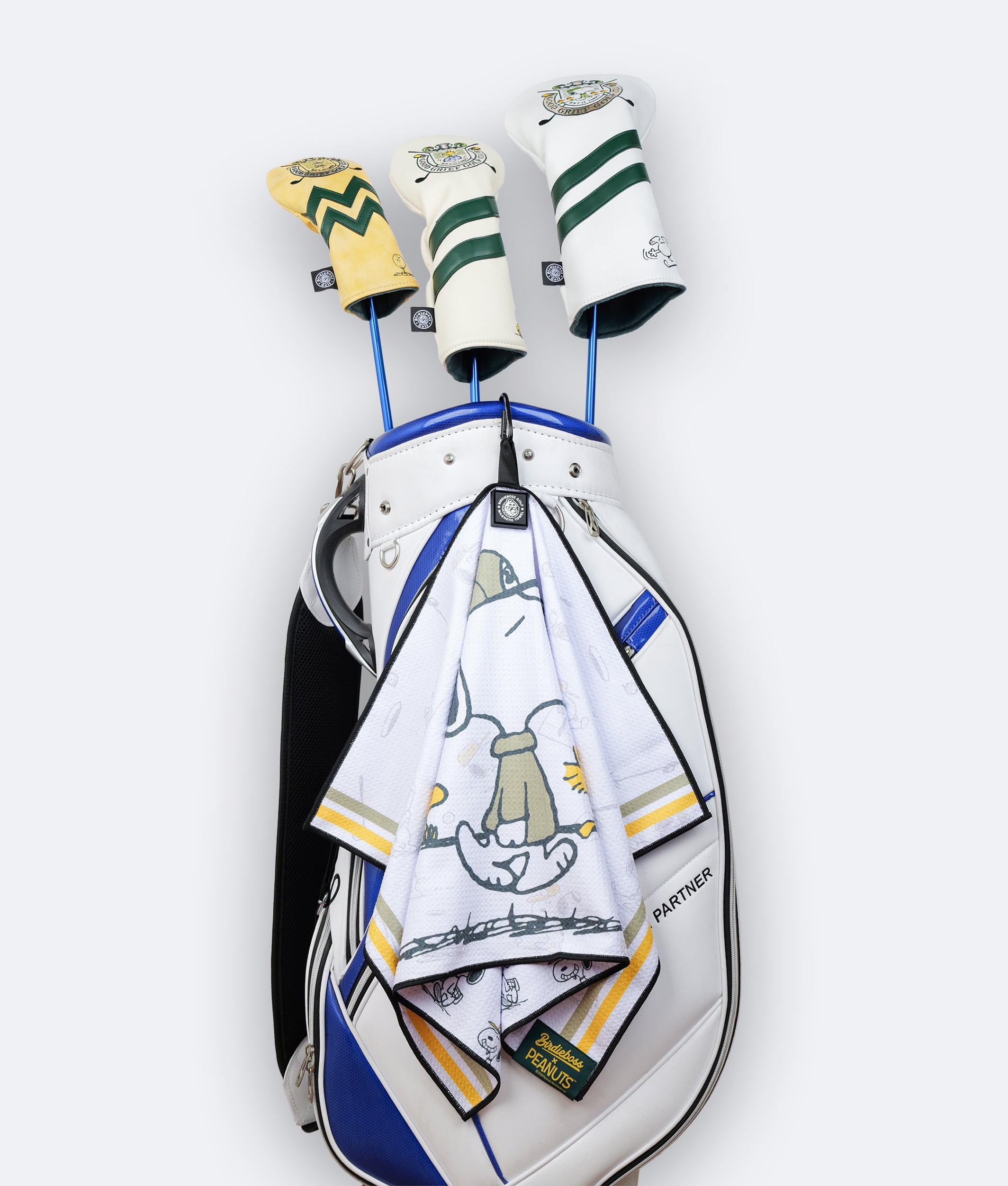 Peanuts Snoopy Golf Academy - Magnetic Golf Towel